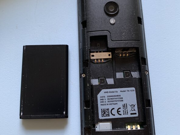 Nokia 150 Teardown, Remove the battery: crwdns2935265:02crwdnd2935265:01crwdnd2935265:01crwdne2935265:0
