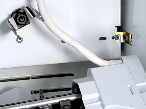 GE Side-By-Side Refrigerator Ice Auger Motor Replacement: 手順 6、 2の画像 2