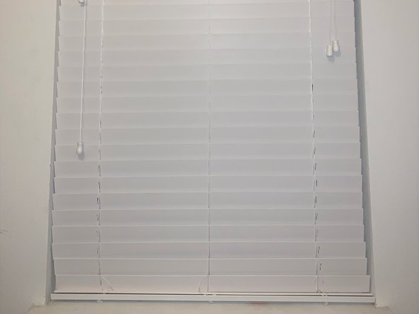 How to Replace a Broken Blind Slat: crwdns2935265:010crwdnd2935265:02crwdnd2935265:02crwdne2935265:0