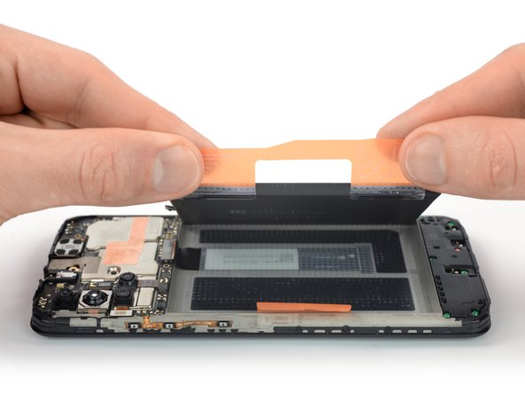 Xiaomi Redmi Note 9T Screen Replacement, Lift the battery: crwdns2935265:019crwdnd2935265:02crwdnd2935265:02crwdne2935265:0