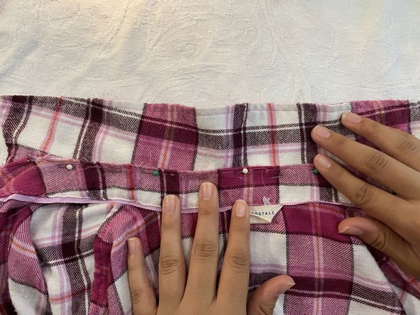 How to Repair a Shirt Collar: crwdns2935265:05crwdnd2935265:02crwdnd2935265:02crwdne2935265:0