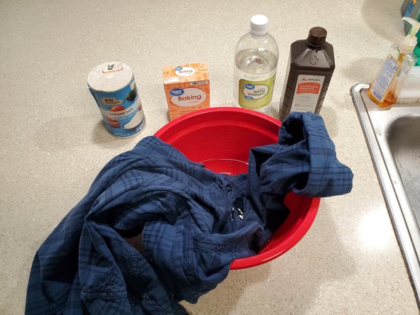 How to Remove a Deodorant Stain From a Shirt: crwdns2935265:03crwdnd2935265:02crwdnd2935265:02crwdne2935265:0