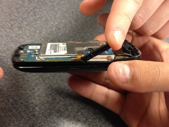 Disassembling LG420G Entire Phone: crwdns2935265:06crwdnd2935265:02crwdnd2935265:02crwdne2935265:0