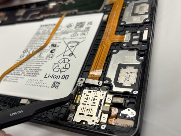 Samsung Galaxy Tab A9 Plus Sim Card Tray Replacement, Sim Card Tray: crwdns2935265:05crwdnd2935265:02crwdnd2935265:03crwdne2935265:0