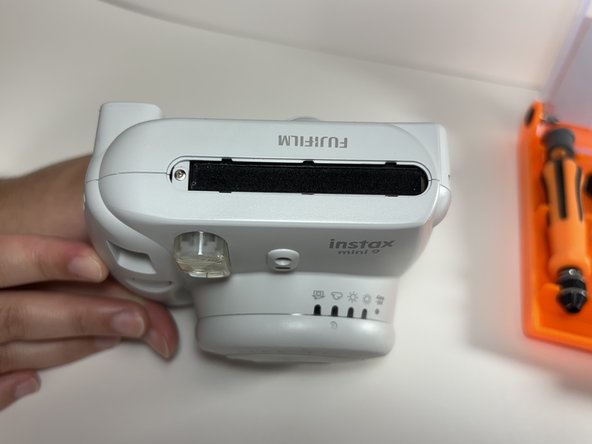 Fujifilm Instax Mini 9 Flash Capacitor Replacement, Remove Printer Shroud: crwdns2935265:05crwdnd2935265:03crwdnd2935265:03crwdne2935265:0