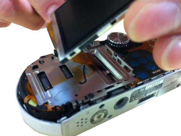 Sony Cyber-shot DSC-P100 LCD Screen Replacement: crwdns2935265:06crwdnd2935265:02crwdnd2935265:03crwdne2935265:0
