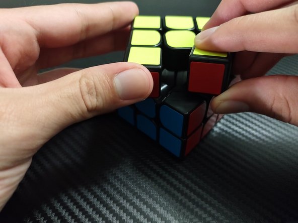 How to Fix a Popped Rubik’s Cube: crwdns2935265:04crwdnd2935265:02crwdnd2935265:03crwdne2935265:0