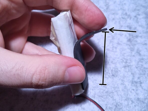 Valve Index Controller Right Index Controller Battery Replacement, Transfer the rubberized part.: crwdns2935265:05crwdnd2935265:02crwdnd2935265:03crwdne2935265:0