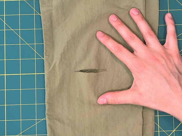 Baseball Stitch on a Tear, Assess the damage: crwdns2935265:02crwdnd2935265:01crwdnd2935265:03crwdne2935265:0