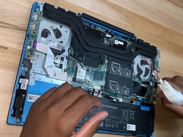 Dell G3 3500 Disassembly, Clean with a compressed air can: crwdns2935265:012crwdnd2935265:03crwdnd2935265:03crwdne2935265:0