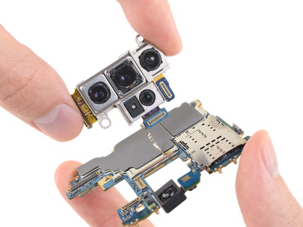 Samsung Galaxy Note10+ 5G Teardown: step 7, image 2 of 3