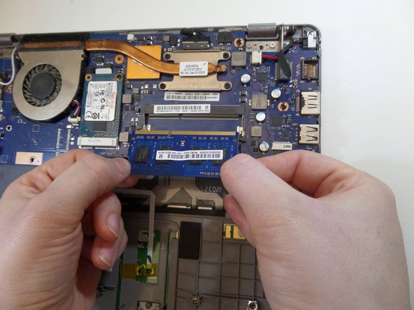 Samsung Chromebook XE550C22 RAM Replacement: crwdns2935265:09crwdnd2935265:02crwdnd2935265:02crwdne2935265:0