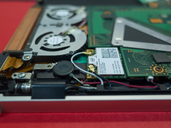 Sony Vaio VPCZ2 CPU Heatsink Fan Assembly Replacement: crwdns2935265:037crwdnd2935265:02crwdnd2935265:02crwdne2935265:0