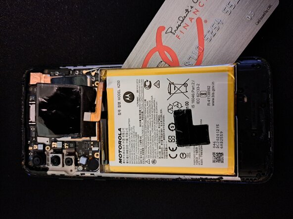 Motorola Moto G Power (2020)/G8 Power Display Replacement, Remove the battery: crwdns2935265:08crwdnd2935265:02crwdnd2935265:03crwdne2935265:0