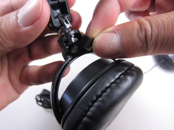 Pioneer Steel Wheels Folding Hinges Replacement: crwdns2935265:06crwdnd2935265:02crwdnd2935265:02crwdne2935265:0