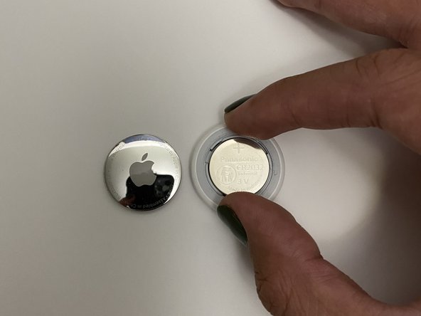 如何将 AirTag 恢复出厂设置: 步骤 5 中的图像 3，3