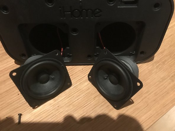 iHome iBT25 Speaker Replacement: crwdns2935265:04crwdnd2935265:02crwdnd2935265:02crwdne2935265:0