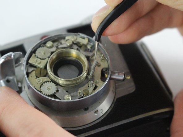 Kodak Signet 35 Shutter Spring Replacement: crwdns2935265:04crwdnd2935265:02crwdnd2935265:03crwdne2935265:0