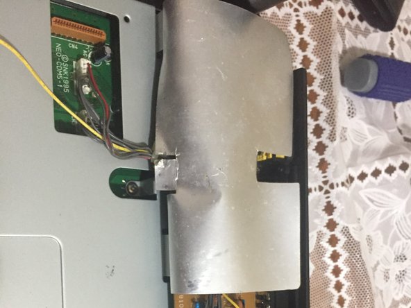 SNK Neo Geo CD Teardown, ste 4: crwdns2935265:04crwdnd2935265:02crwdnd2935265:03crwdne2935265:0