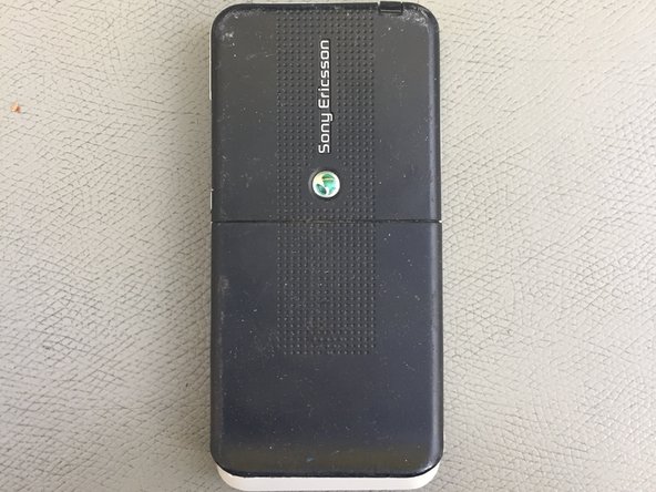 Sony Ericsson S500i Battery Replacement, Reassembly: crwdns2935265:04crwdnd2935265:03crwdnd2935265:03crwdne2935265:0
