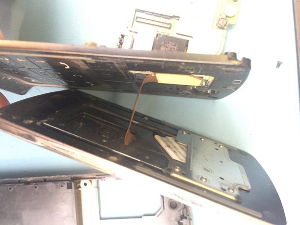 LG KE970 Teardown, Unscrew the front part: crwdns2935265:07crwdnd2935265:03crwdnd2935265:03crwdne2935265:0