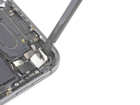 iPad Pro 11" Rear Camera Replacement, Remove the rear camera: stap 0, afbeelding 2 van 3