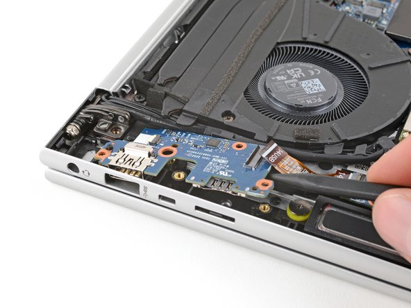 HP EliteBook 845 G9 USB Board Replacement, Remove the connector board: crwdns2935265:016crwdnd2935265:02crwdnd2935265:03crwdne2935265:0
