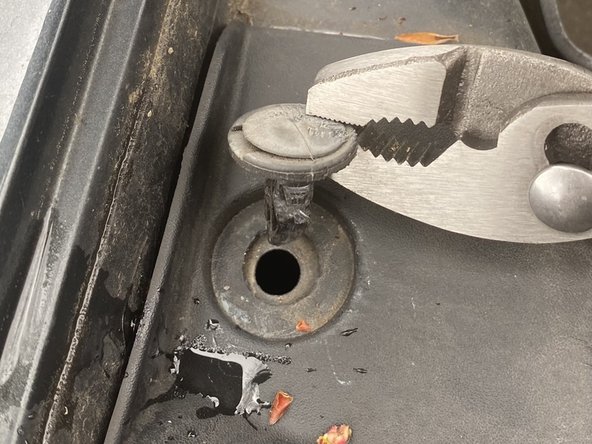 2013 Chevrolet Camaro Tail-Light Replacement: crwdns2935265:03crwdnd2935265:02crwdnd2935265:03crwdne2935265:0