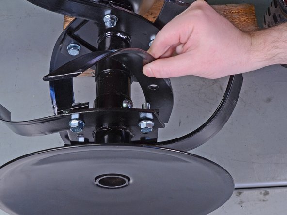 Honda FC600 Tiller Tine Replacement: crwdns2935265:06crwdnd2935265:02crwdnd2935265:02crwdne2935265:0