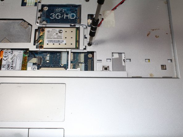 Toshiba Satellite A215 S4697 Screen Replacement: crwdns2935265:012crwdnd2935265:02crwdnd2935265:02crwdne2935265:0