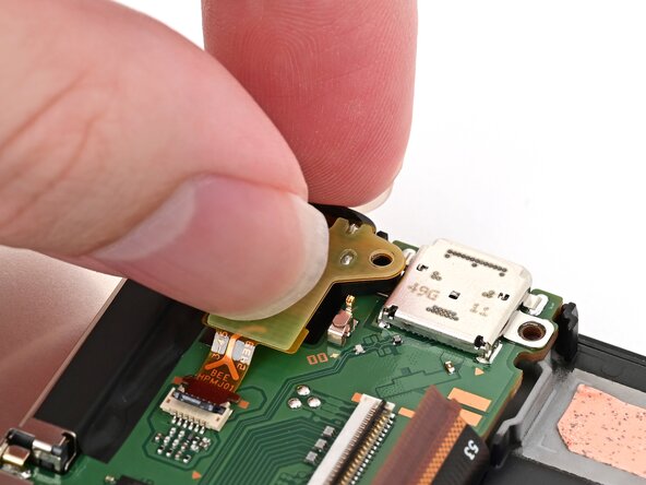 Nintendo Switch 2 Board Replacement, Install the headphone jack: crwdns2935265:071crwdnd2935265:03crwdnd2935265:03crwdne2935265:0