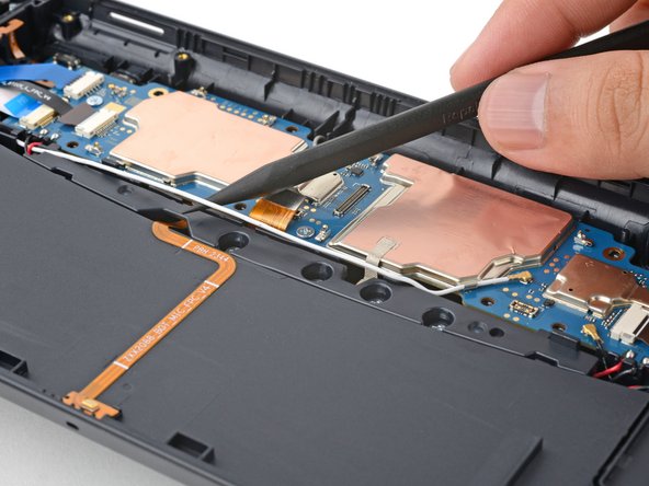 PlayStation Portal USB-C and Headphone Ports Replacement, Remove the port bracket: crwdns2935265:071crwdnd2935265:02crwdnd2935265:03crwdne2935265:0