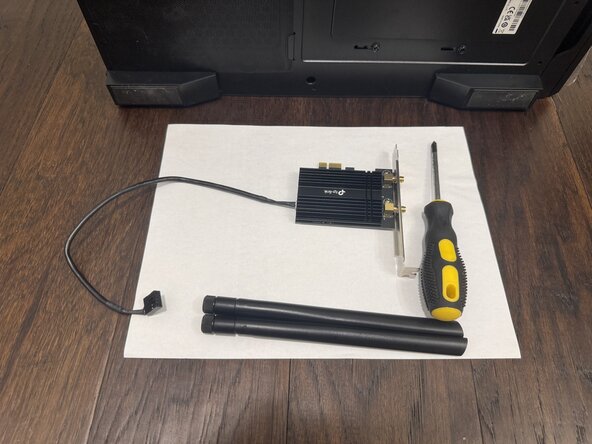 Armoury RTARU00047 Wi-Fi Card Replacement: step 5, image 1 of 3
