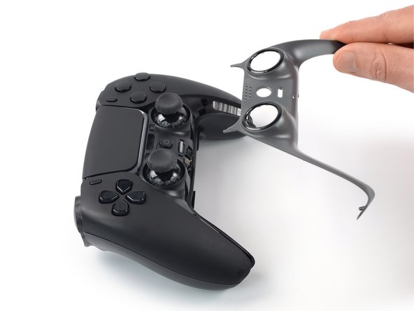 Scuf Reflex Thumbsticks Replacement, Remove the faceplate trim: crwdns2935265:04crwdnd2935265:03crwdnd2935265:03crwdne2935265:0