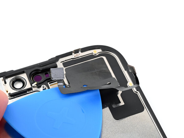 iPhone 16 Plus Screen Replacement, Remove the ambient light sensor: 23 단계, 이미지 3개 중 1개