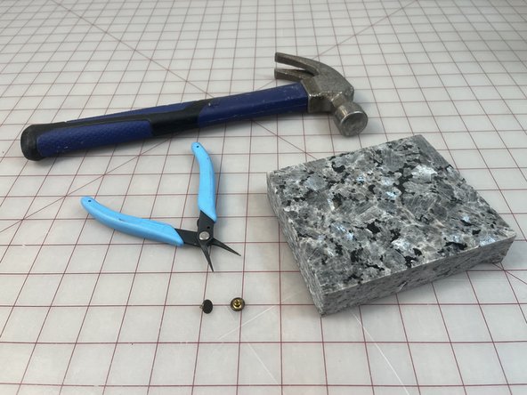 Rivet Replacement on Work Pants, Troubleshooting: crwdns2935265:05crwdnd2935265:02crwdnd2935265:02crwdne2935265:0