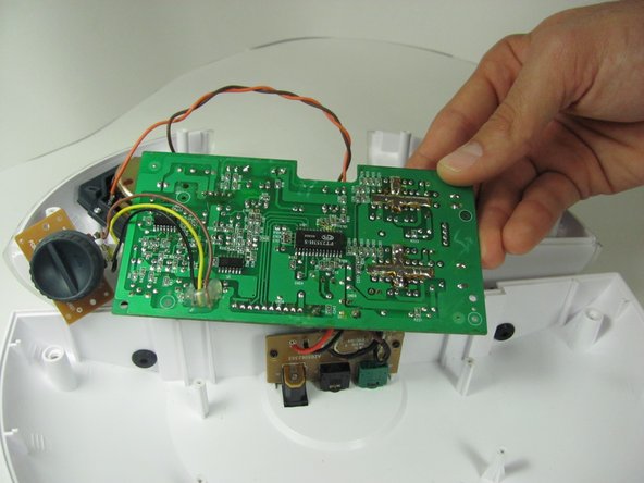 Sharper Image iPulse SI325 Motherboard Replacement: crwdns2935265:08crwdnd2935265:02crwdnd2935265:03crwdne2935265:0