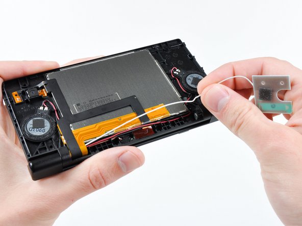 Nintendo DSi Wi-Fi Antenna Board Replacement: crwdns2935265:021crwdnd2935265:02crwdnd2935265:02crwdne2935265:0