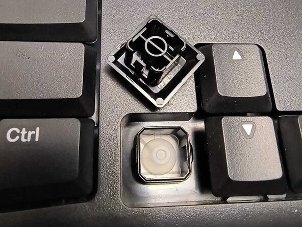 How to Fix a Jammed Key on a Logitech K120: crwdns2935265:02crwdnd2935265:03crwdnd2935265:03crwdne2935265:0