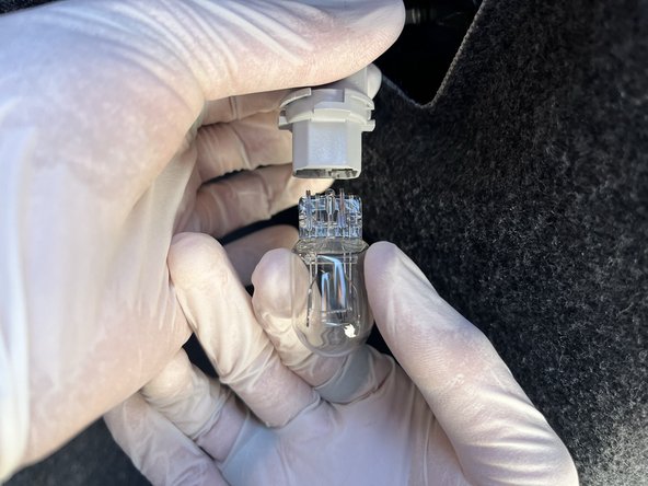 2009-2014 Acura TSX Brake Light Replacement: crwdns2935265:05crwdnd2935265:02crwdnd2935265:03crwdne2935265:0