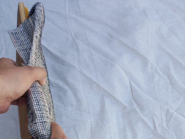 How to Restore a Dining Chair: crwdns2935265:07crwdnd2935265:02crwdnd2935265:03crwdne2935265:0