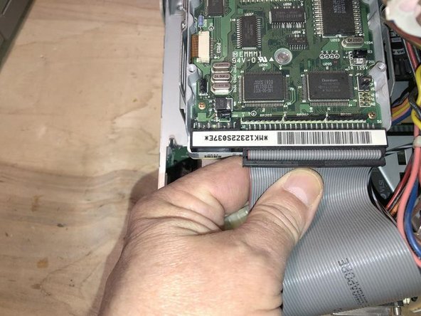 Macintosh Classic II Hard Drive Removal, Hard Drive: crwdns2935265:06crwdnd2935265:03crwdnd2935265:03crwdne2935265:0