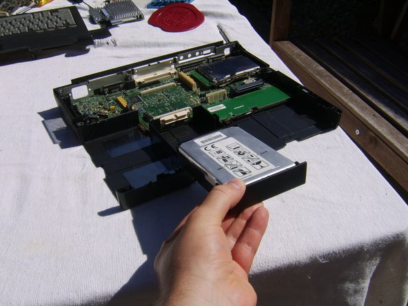 Disassembling the Compaq Armada 7800: crwdns2935265:010crwdnd2935265:01crwdnd2935265:03crwdne2935265:0