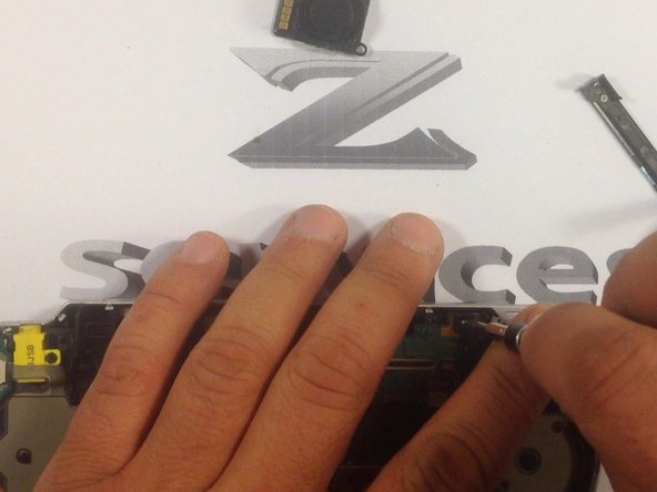 PSP 2000 Joystick / Analog Stick Replacement: crwdns2935265:08crwdnd2935265:02crwdnd2935265:02crwdne2935265:0