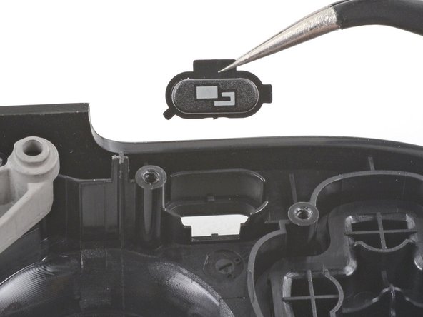 Steam Deck Front Shell Replacement, Remove the view button: crwdns2935265:092crwdnd2935265:02crwdnd2935265:02crwdne2935265:0