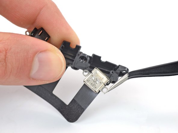 Meta Quest 2 USB‑C Port and Headphone Jack Replacement: crwdns2935265:063crwdnd2935265:02crwdnd2935265:02crwdne2935265:0
