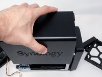 SYNOLOGY DS718+ Teardown