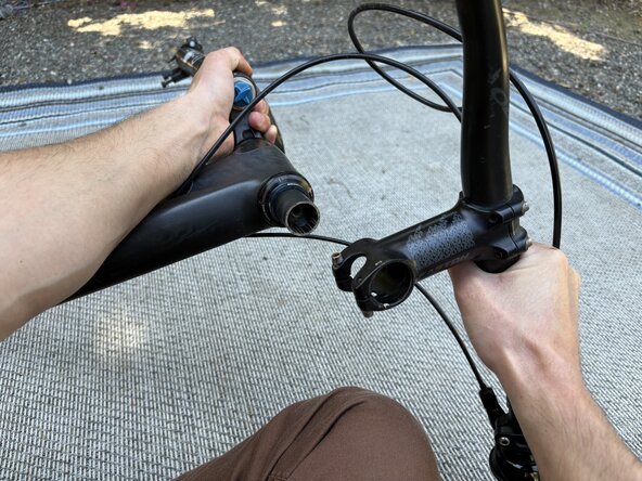 Fox32 Mountain Bike Front Air Suspension Fork Seal and Oil Replacement: étape 15, image 3 de 3