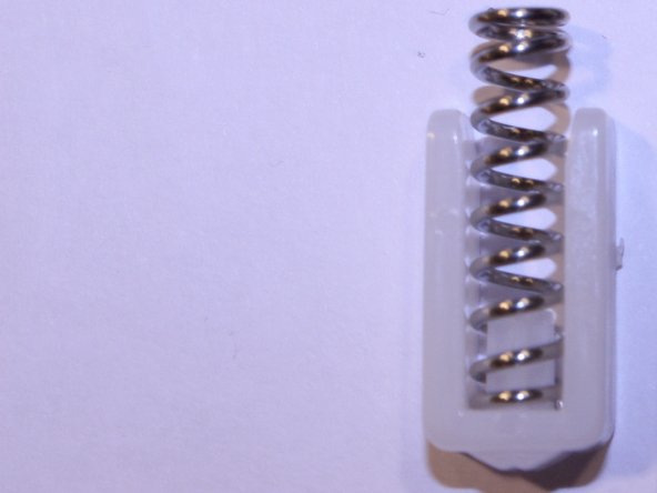 Waka Waka Power Plus Battery Replacement, Black casing with battery: crwdns2935265:05crwdnd2935265:02crwdnd2935265:03crwdne2935265:0