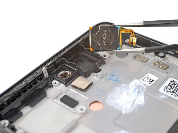 Motorola Edge (2022) Earpiece Speaker Replacement, Remove the earpiece speaker: step 34, image 3 of 3